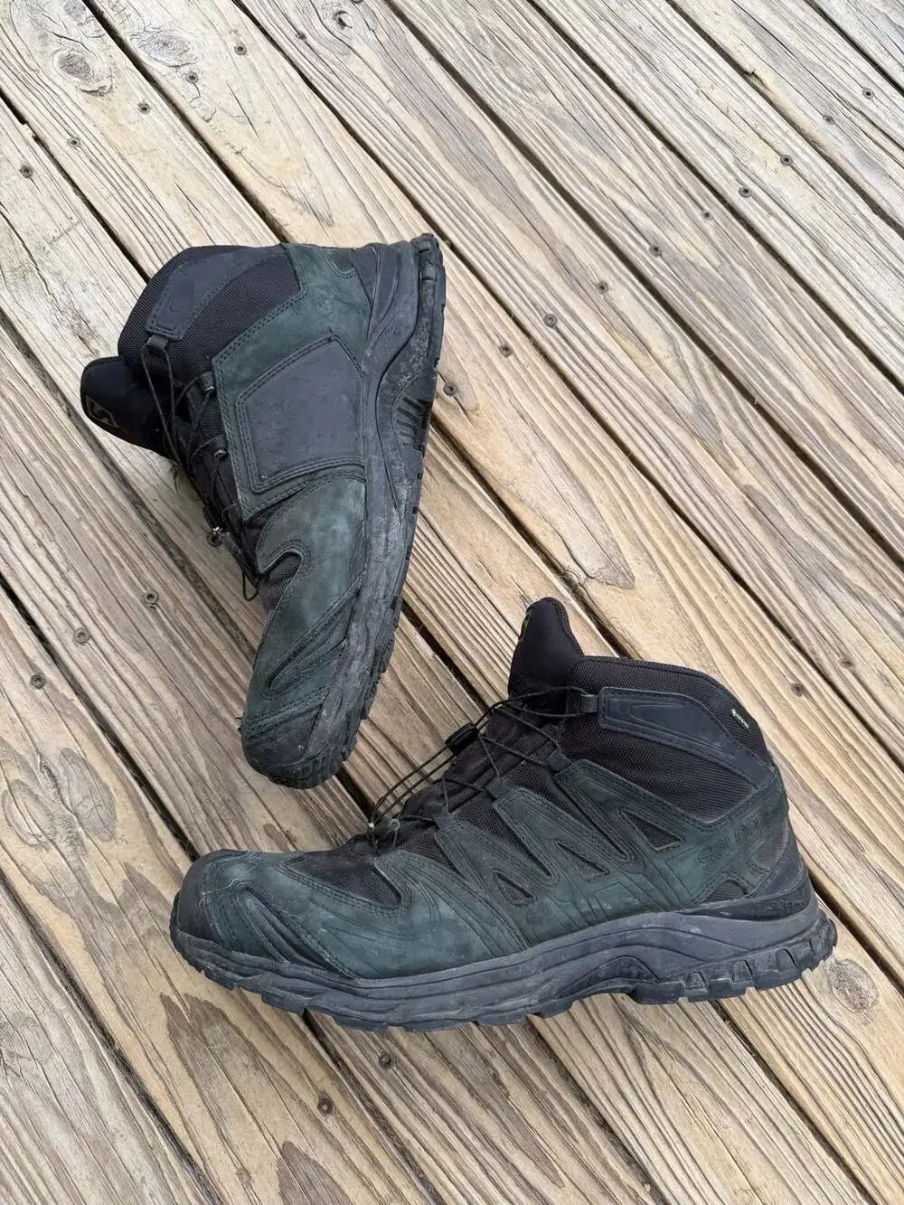 Salomon Men's Black Hiking Boots with Quicklace
